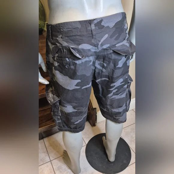 Urban Heritage Black and Gray Camo Cargo Shorts - Picture 2 of 11